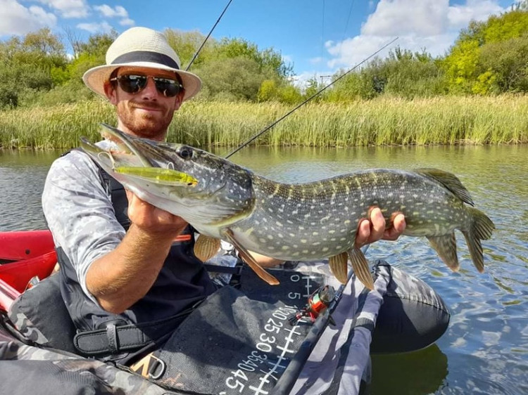 Pêche du brochet au printemps : bons postes et meilleurs leurres pour le brochet
